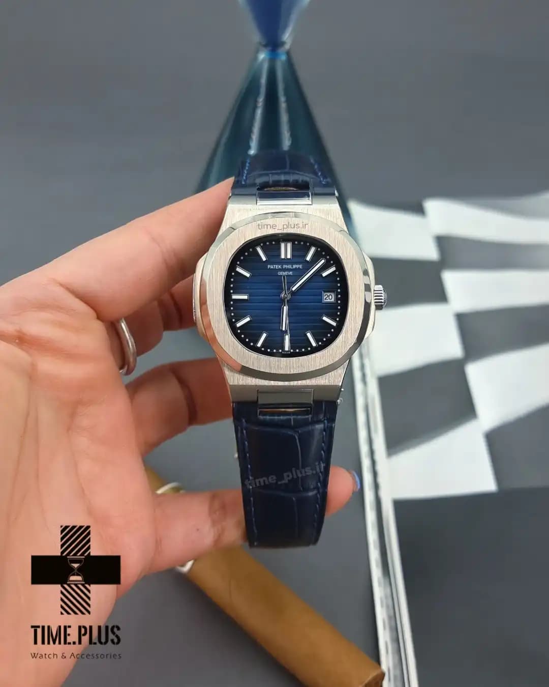ساعت مردانه Patek Philippe Nautilus — تصویر ۲