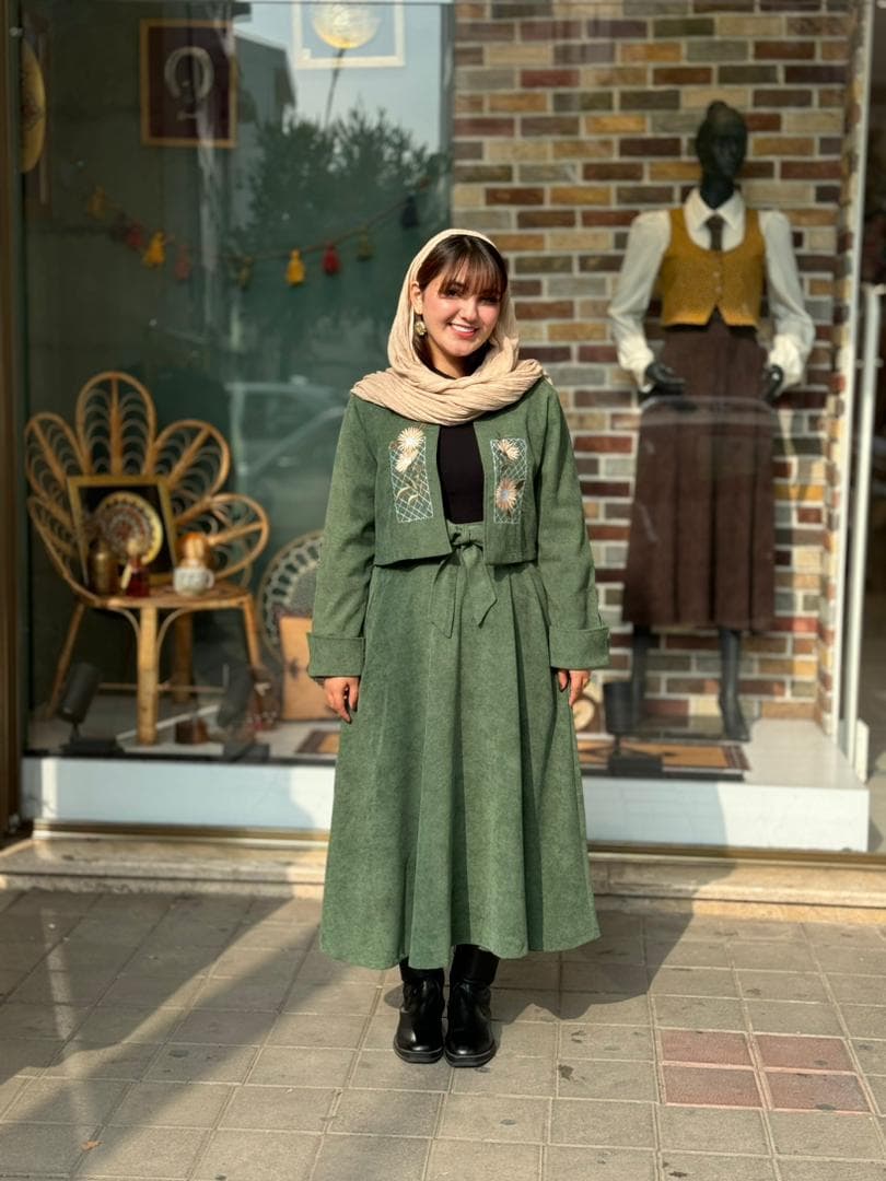 کت و دامن آنیل یشمی — تصویر ۴