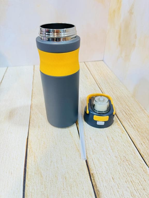تراول ماگ دور سیلیکونی دسته تاشو رنگی کد 2296 — تصویر ۳