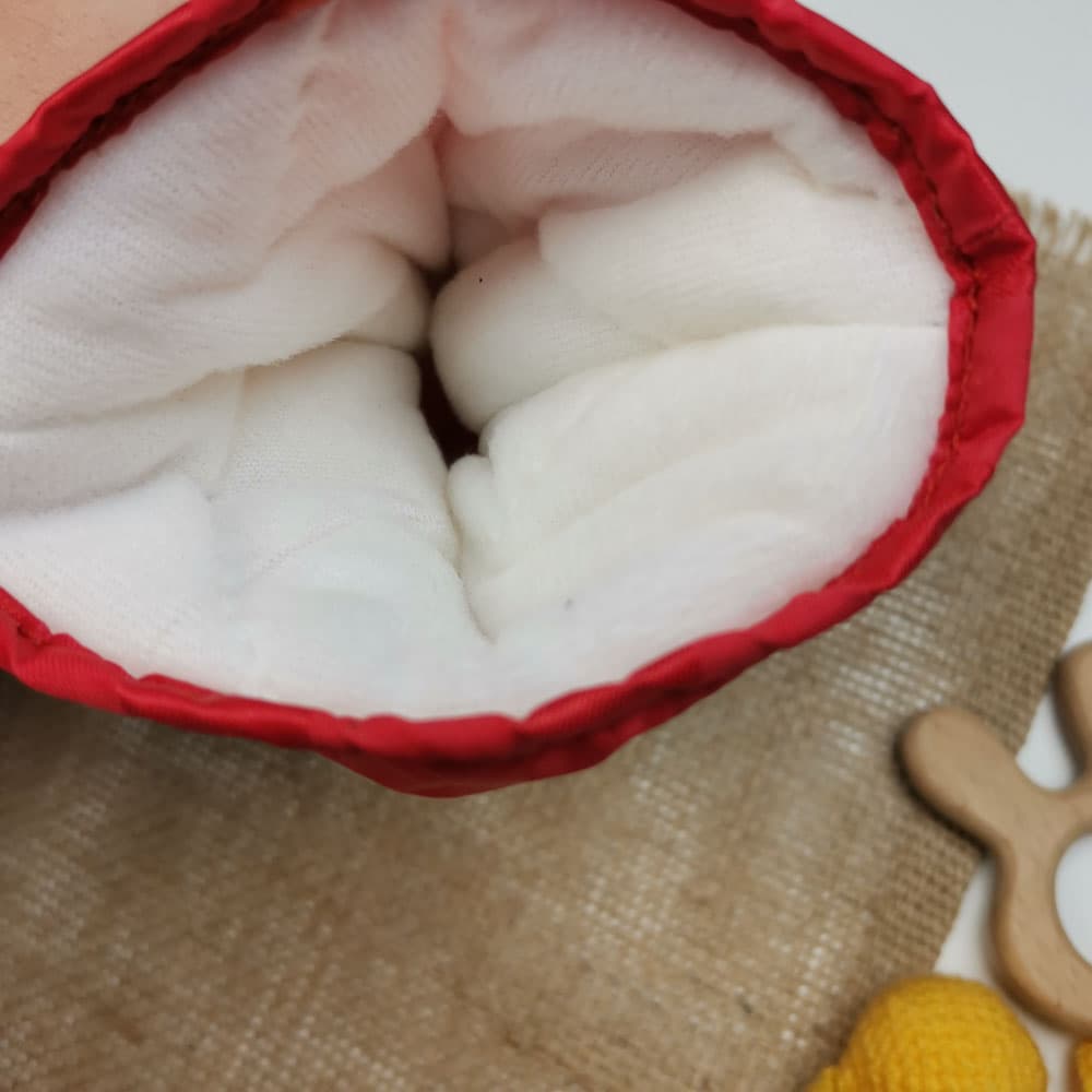 دستکش دخترانه طرح چهارخونه شصتی قرمز رنگ – 6 تا 8 سال — تصویر ۵