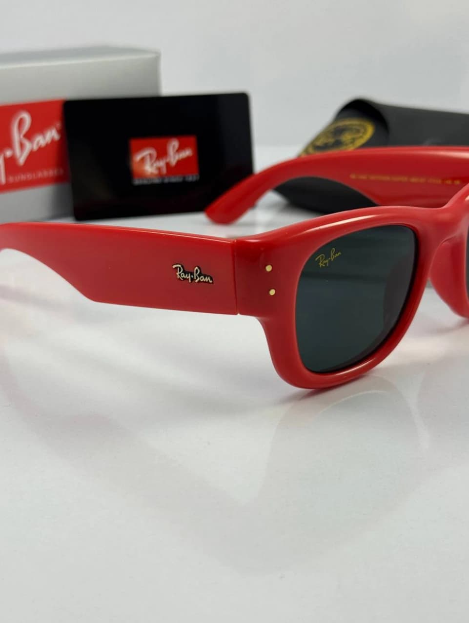 عینک ریبن قرمز rayban rb-4940 — تصویر ۲