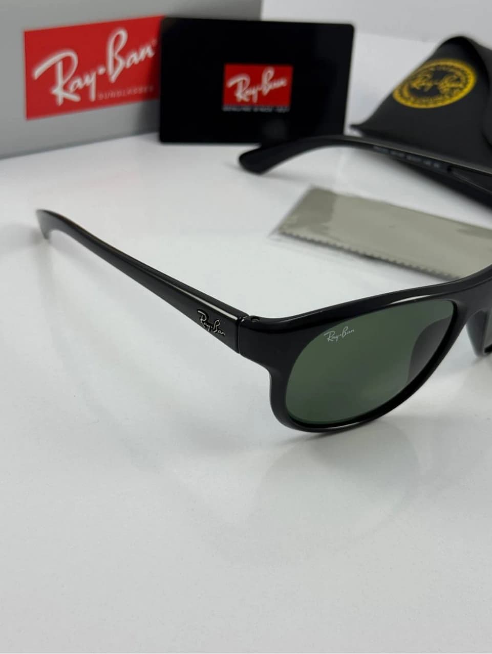 عینک ریبن مشکی سبز rayban rb-4351 — تصویر ۲