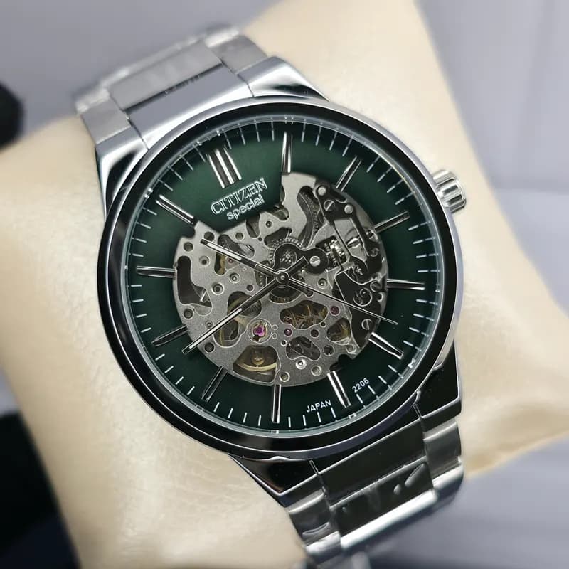 ساعت مچی اتومات عقربه ای مردانه سیتیزن اسپشیال نقره ای سبز مدل 2206G — تصویر ۵