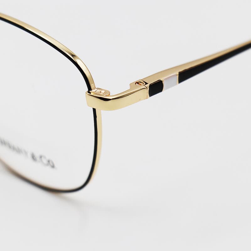 عینک طبی گرد با فریم فلزی، طلایی و سیاه رنگ برند تیفانی مدل 8349 — تصویر ۵