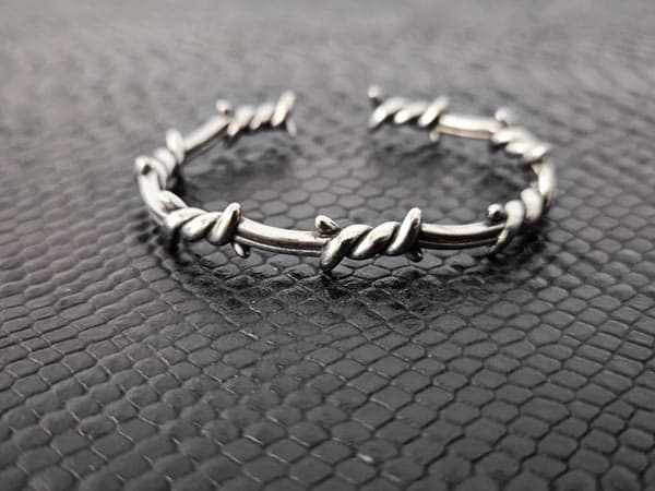 بنگل سیم خاردار مردانه خفن کد 10520