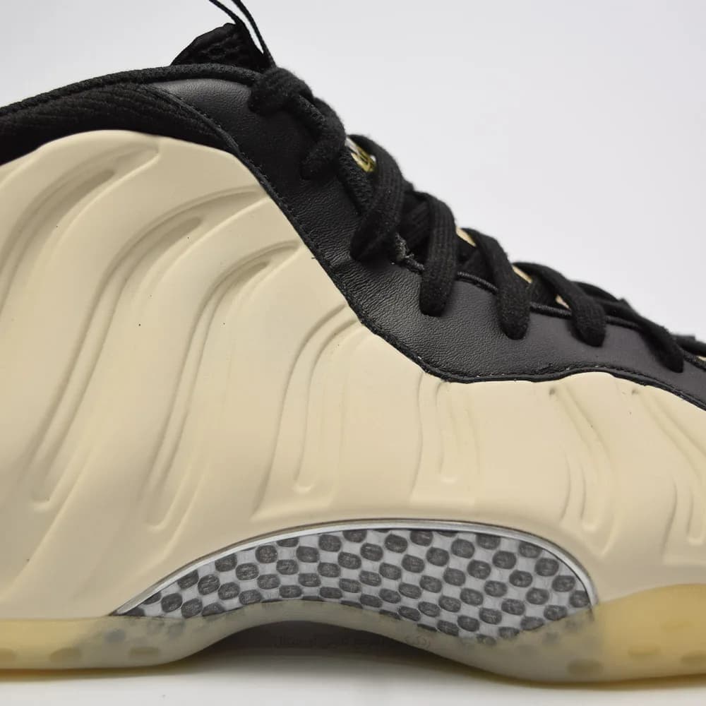 کفش بسکتبال Nike مدل Air Foamposite One – FD5855-002 — تصویر ۷