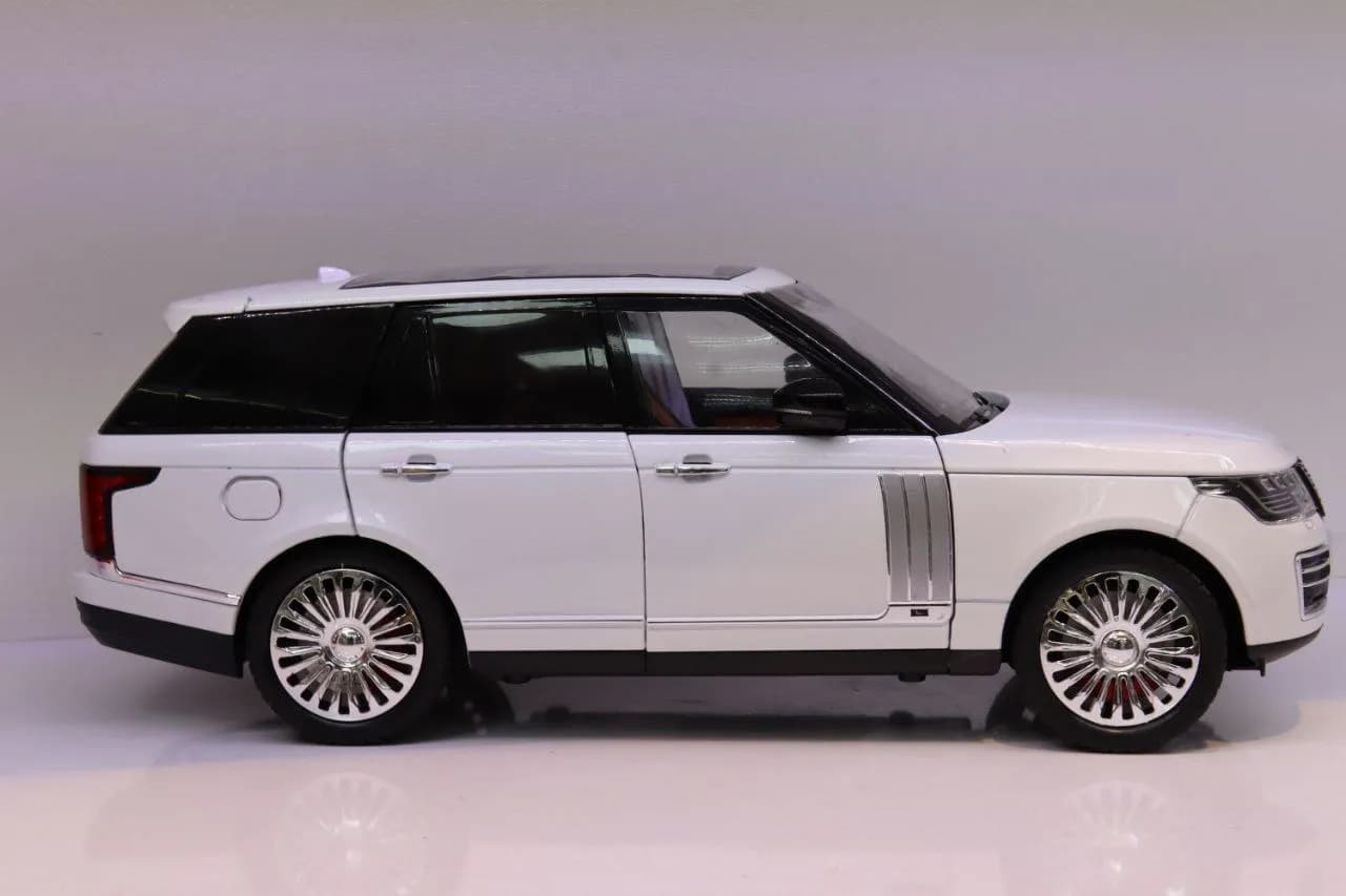 ماشین ماشین فلزی رینج راور سفید مدل Vogue SUV — تصویر ۷