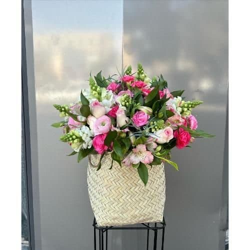 گل فروشی محدوده اداره میراث فرهنگی تهران t5111