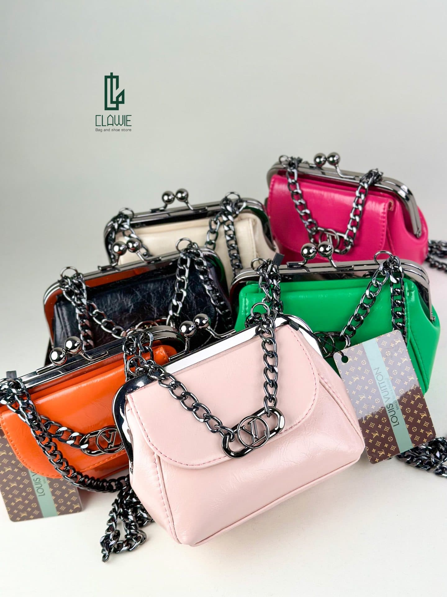 کیف مینی : LOUIS VUITTON mini CF — تصویر ۷