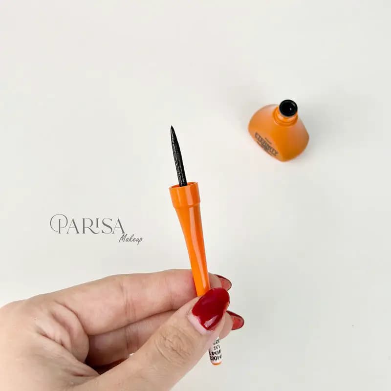 خط چشم کوزه ای رویال اترنیتی مدل ultra carbon black — تصویر ۳