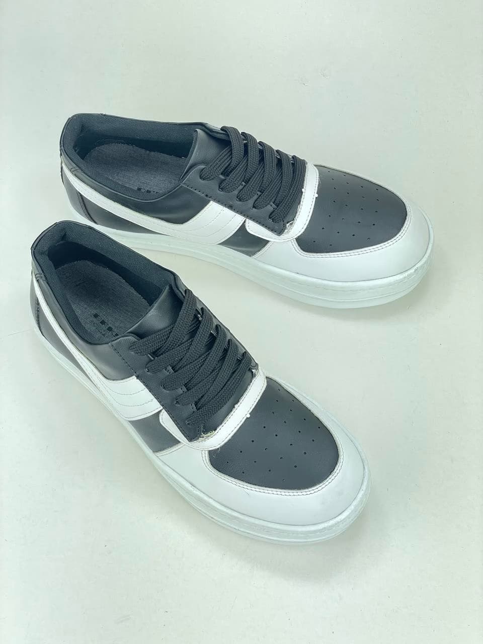 ونس ریک اونز RICK OWENS کد 3809 چرم مشکی سفید — تصویر ۶