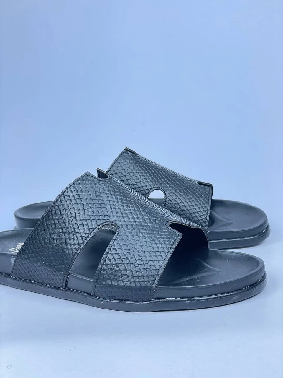 کد 365 اسلیپر صندل HERMES هرمس ماری مشکی — تصویر ۵