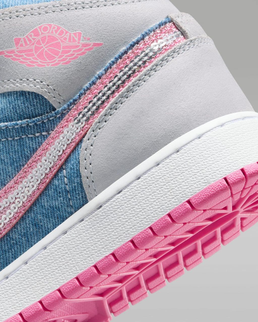 نایک ایر جردن ۱ ساقدار آبی صورتی Nike air jordan 1 high Denim Sequin — تصویر ۸