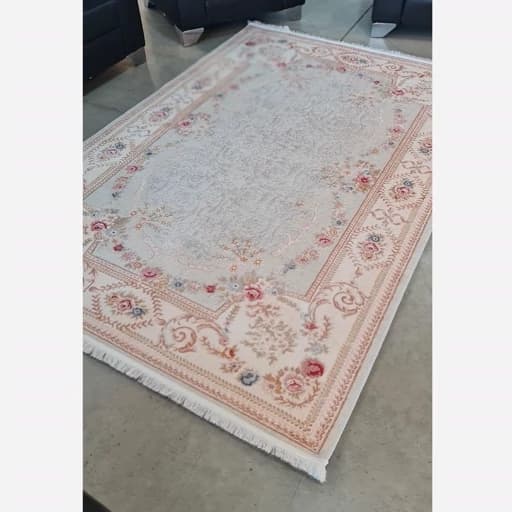 فرشینه مخمل ترک لوکس طرح کلاسیک، آبی پاستلی و کرم گلدار – کد M109 — تصویر ۷
