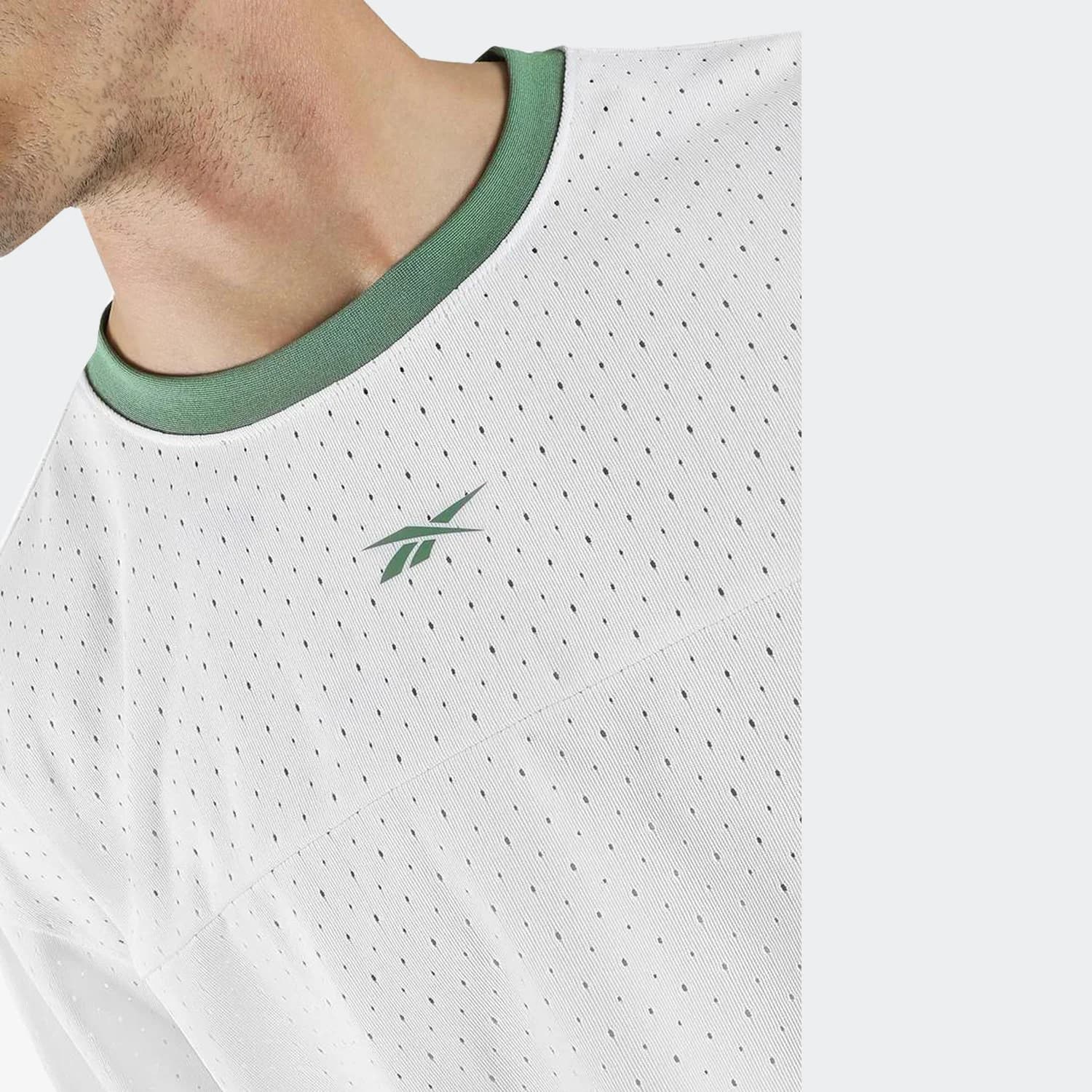 تیشرت مردانه ریباک مدل Men’s Comfortable Mesh Basketball T-Shirt by Identity — تصویر ۲