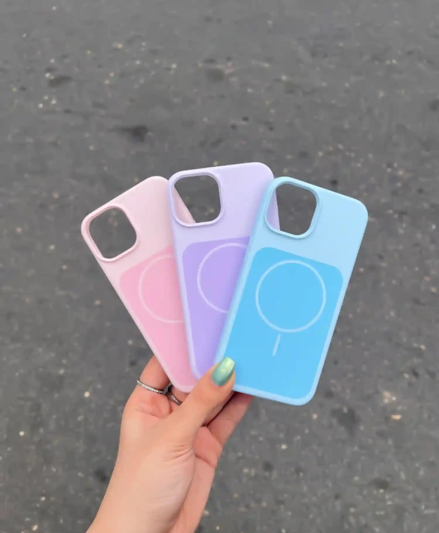 قاب سیلیکونی مگ سیف دار گوشی Iphone 13 طرح آیفون 17 — تصویر ۳