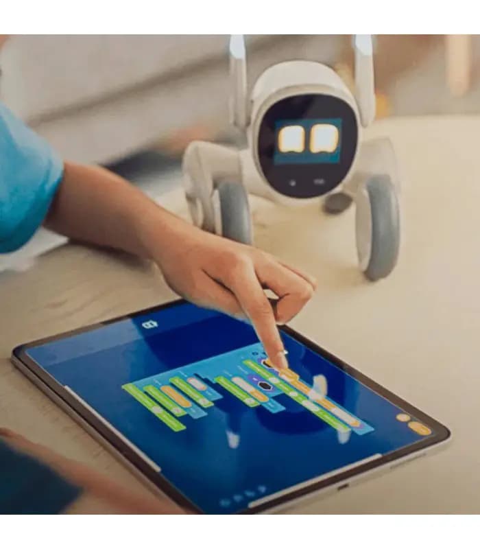ربات هوشمند لونا مدل Petbot همراه با داک شارژر مدل Loona The Petbot — تصویر ۵