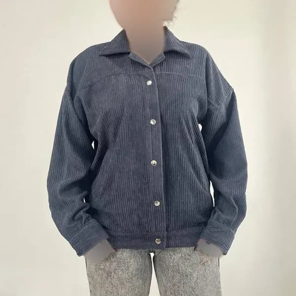 کت مخمل کبریتی زنانه پاییزه و زمستانه خوشدوخت در رنگهای طوسی، قهوهای، یاسی و مشکی — تصویر ۷