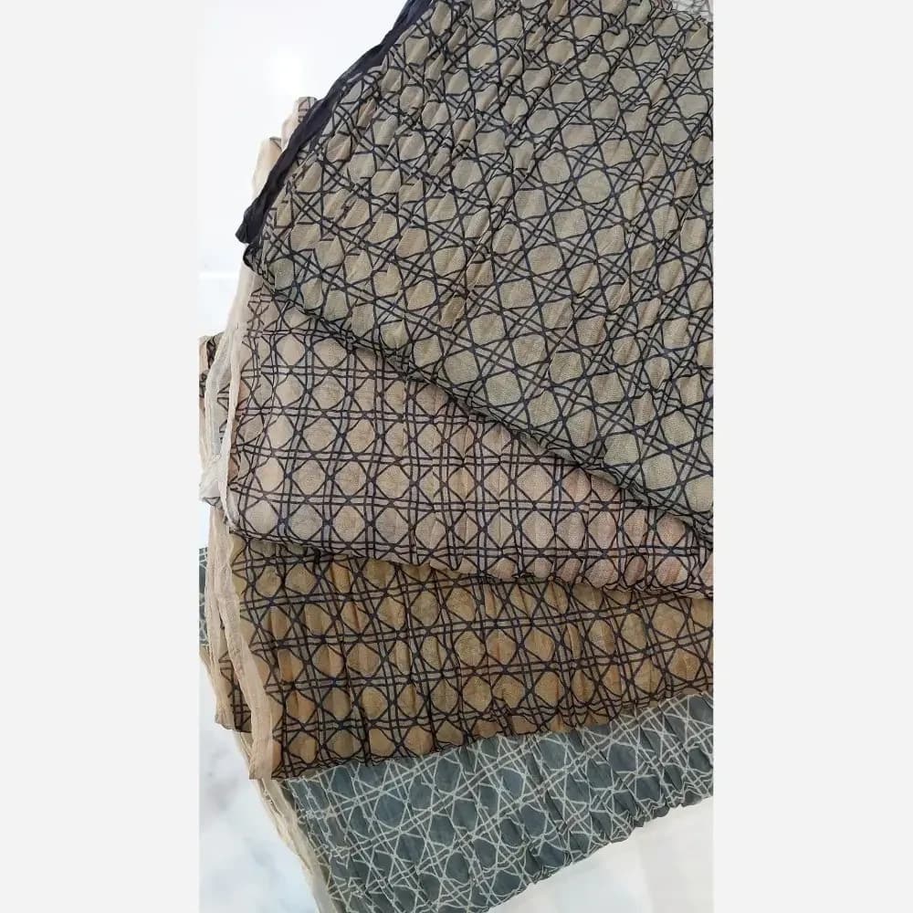 شال پلیسه حریر بهاره خنک قواره 200 در 75 سانت — تصویر ۳