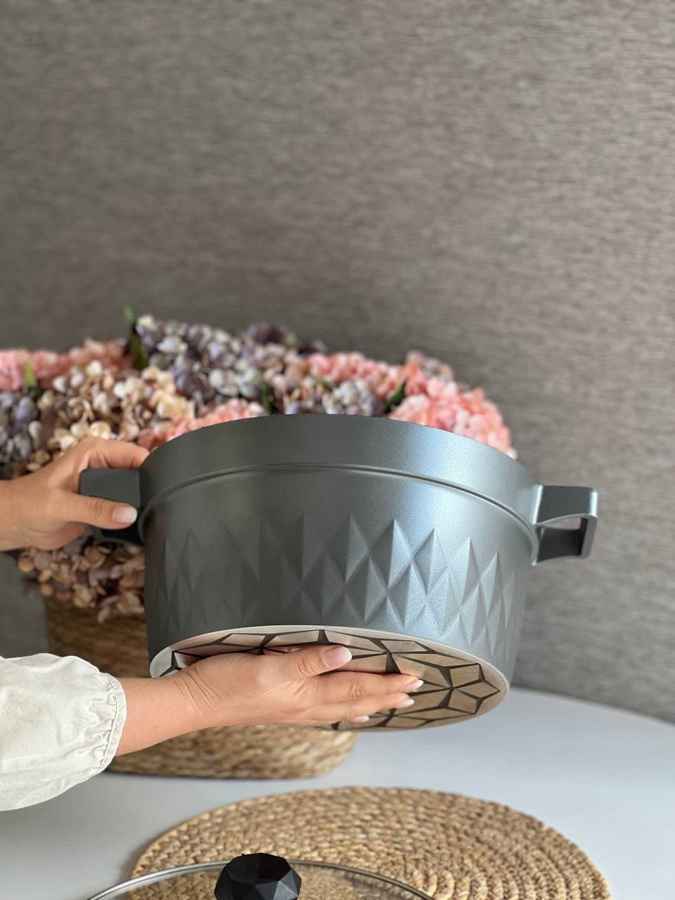 قابلمه تیتانیوم کاندید- مدل اونیکس- سایز 28 – رنگ طوسی — تصویر ۶