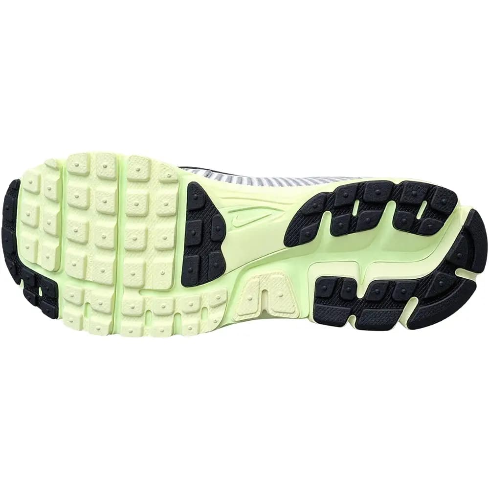 کفش رانینگ نایک nike zoom vomero مدل IM3376-007 — تصویر ۳