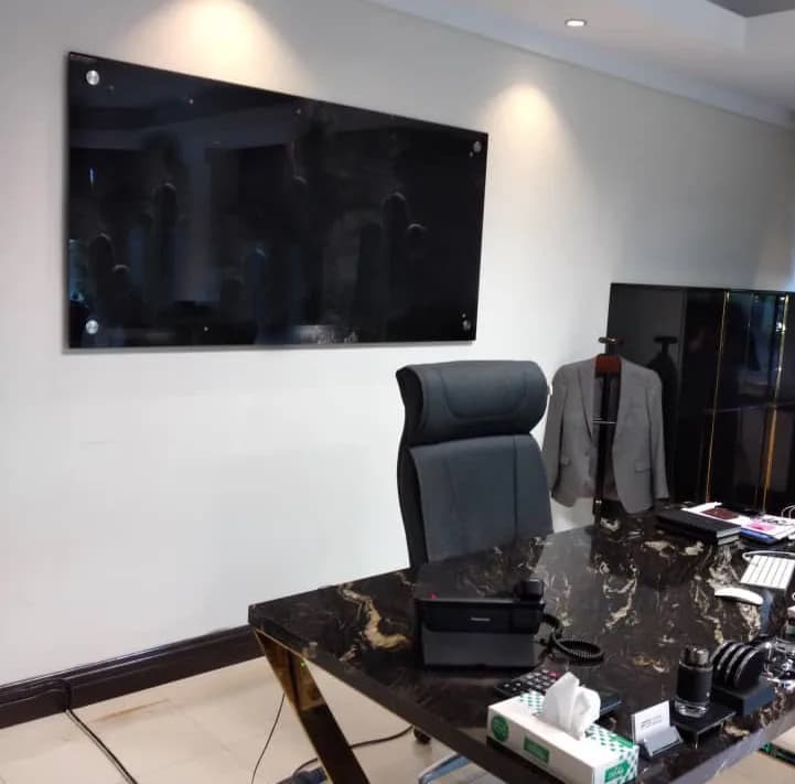 تخته وایت برد عکسنگ مدل شیشه ای AXANG-LACOBEL-12080 سایز 120×80 سانتی متر — تصویر ۶