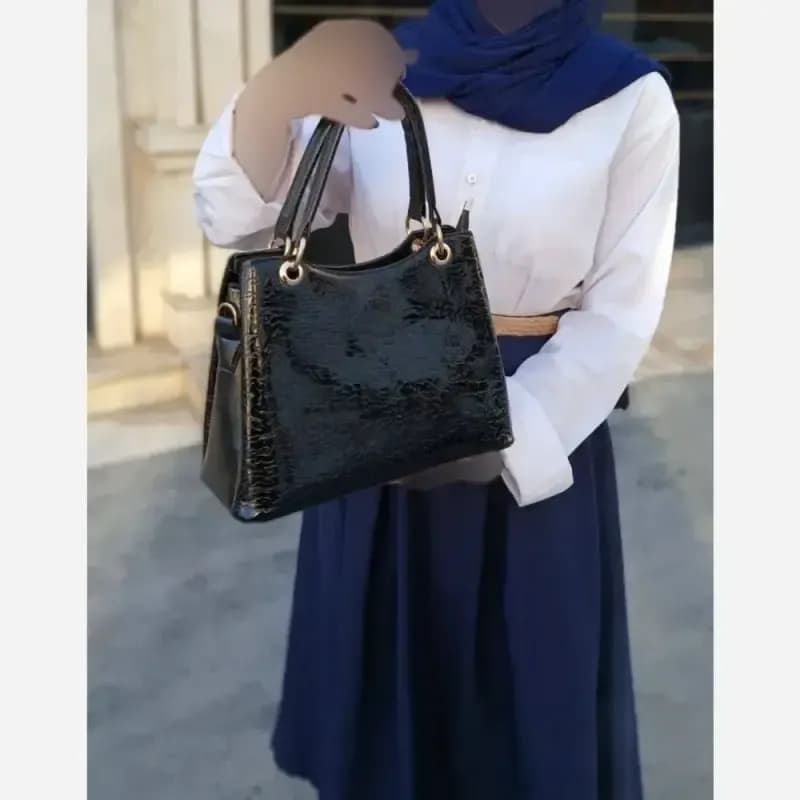 کیف دستی و دوشی زنانه جنس لیزارد رنگ مشکی — تصویر ۲