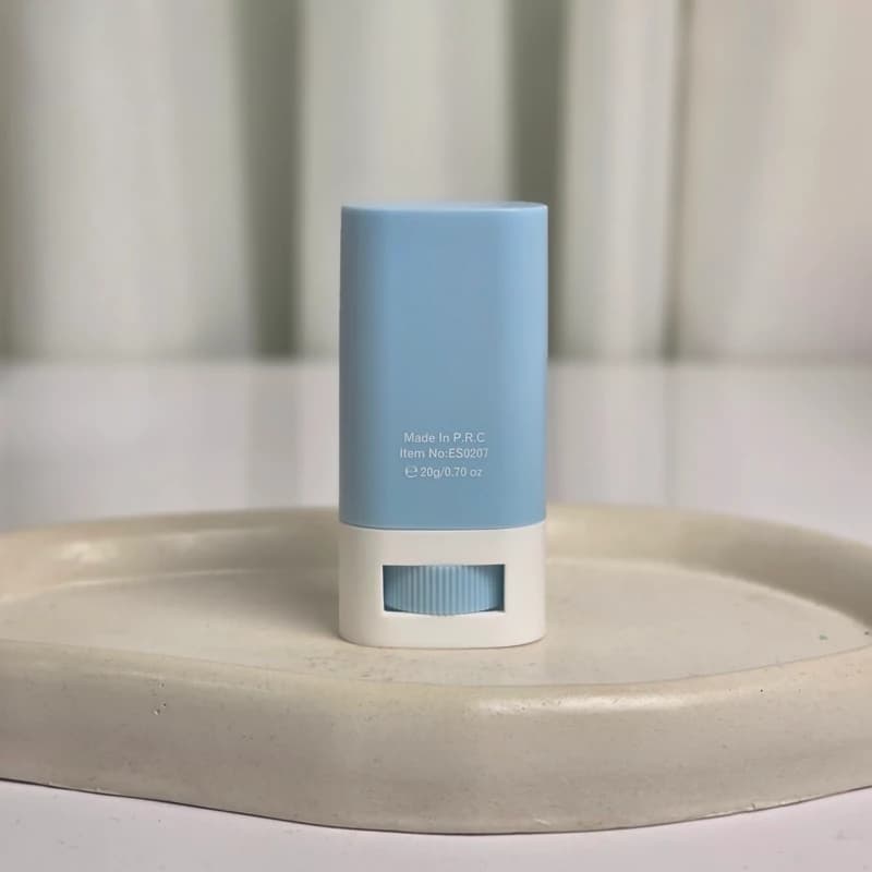 ضد آفتاب استیکی استلین SPF 50 حاوی هیالورونیک اسید و سرامید 20 گرم کد 1718 — تصویر ۷