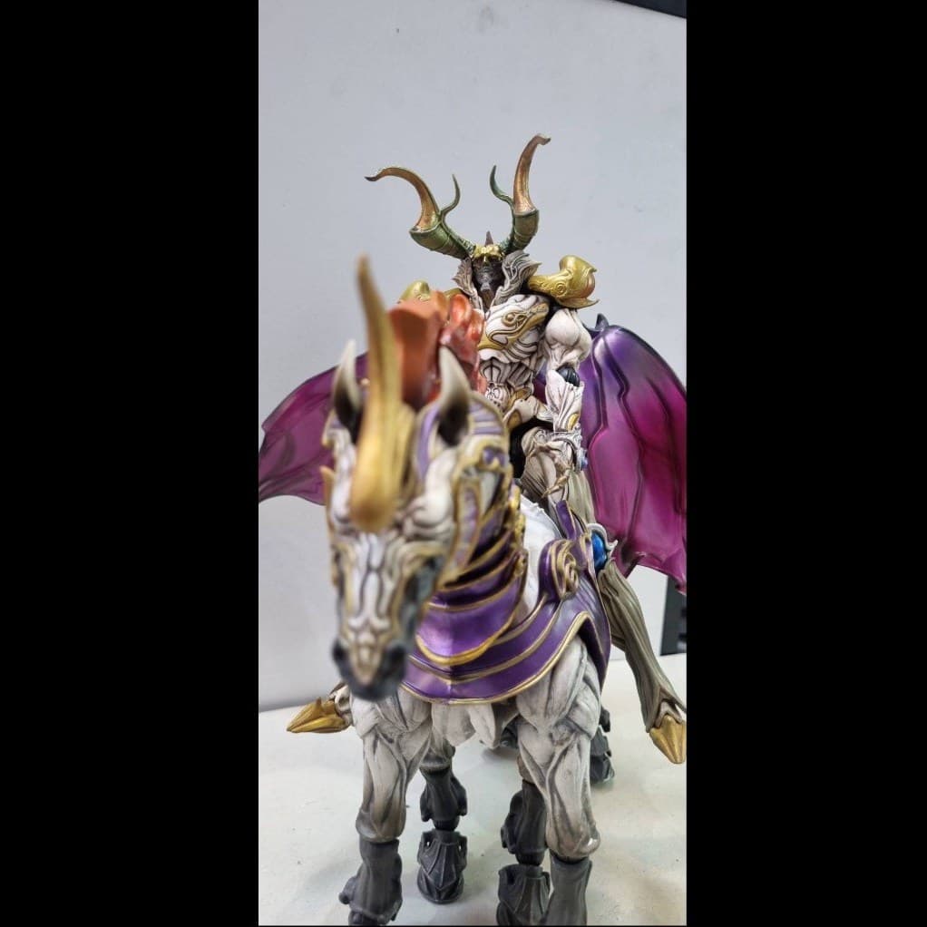 اکشن فیگور اودین با اسب اسلیپنیر فاینال فانتزی Final Fantasy برند Legend Creation — تصویر ۵