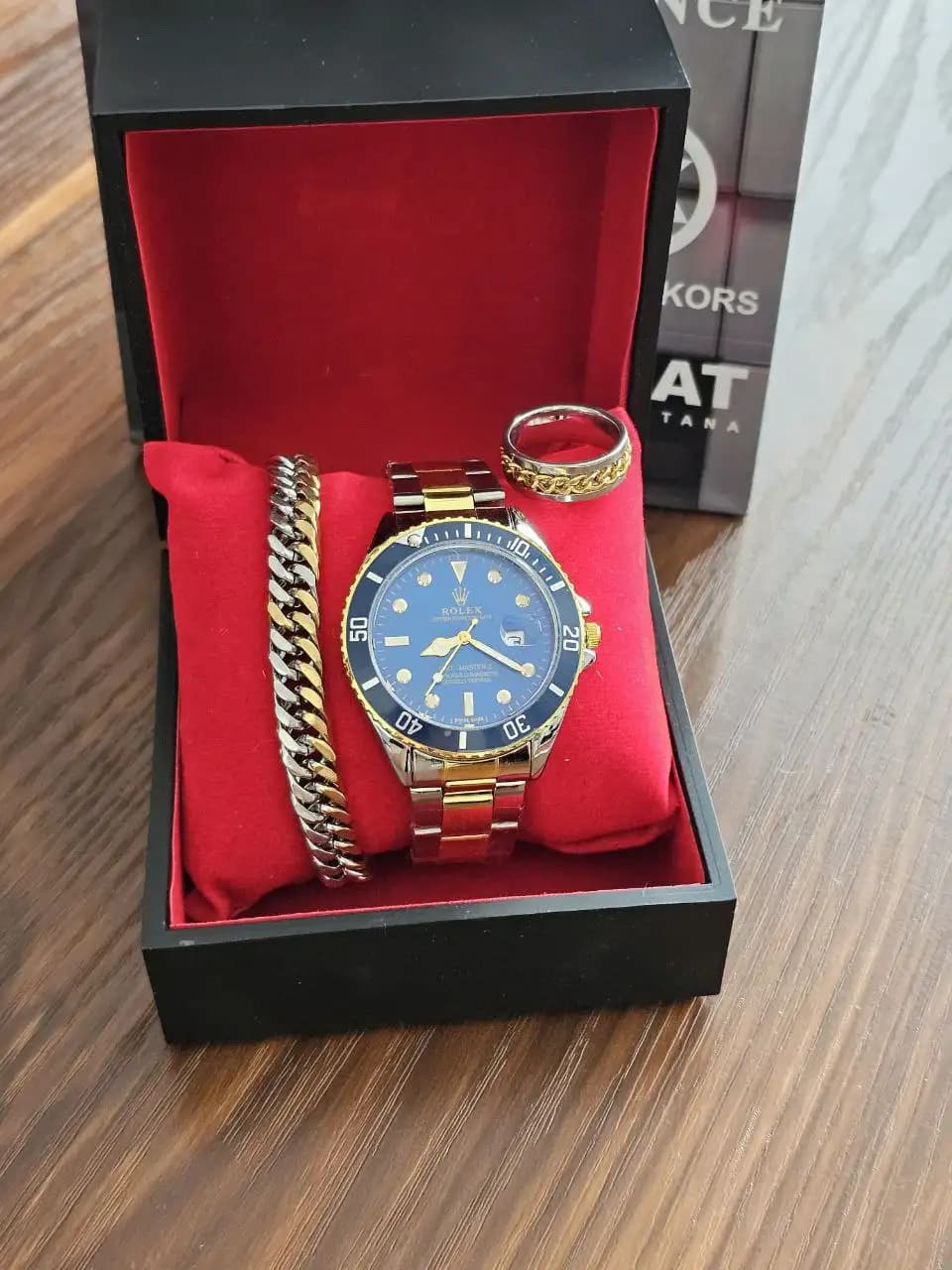ساعت مردانه (نقره ای-طلایی صفحه مشکی) کد 4559