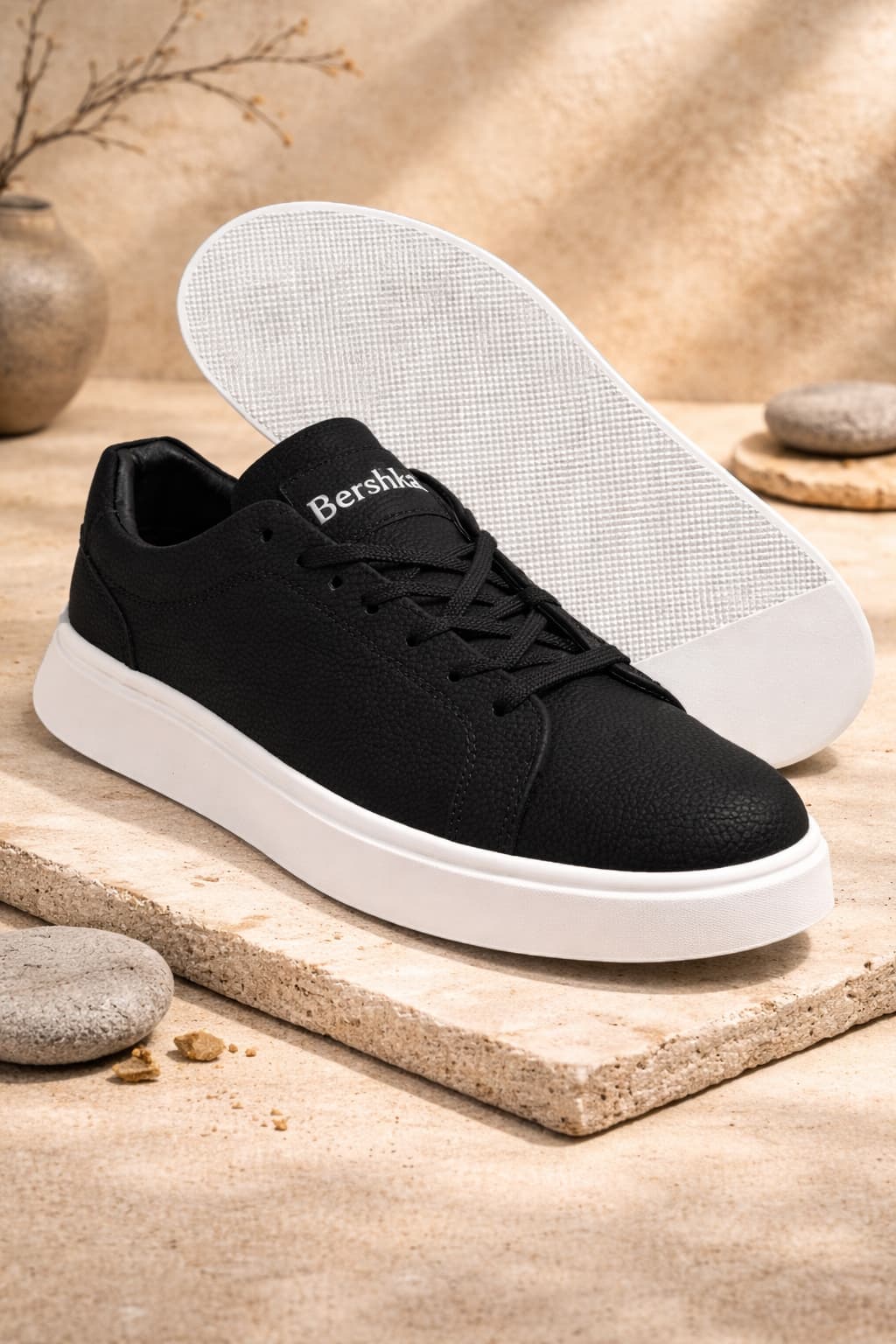 ونس 220214 BERSHKA مشکی — تصویر ۲