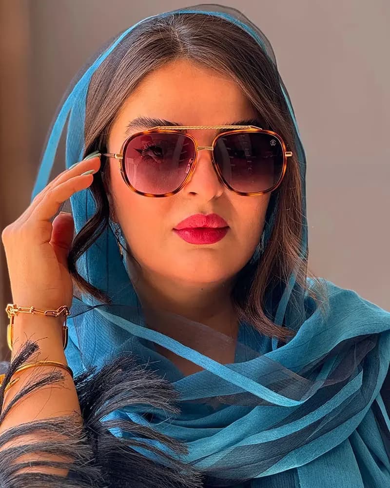 عینک آفتابی زنانه روبرتو کاوالی مدل ROBERTO CAVALLI SRC008M — تصویر ۲