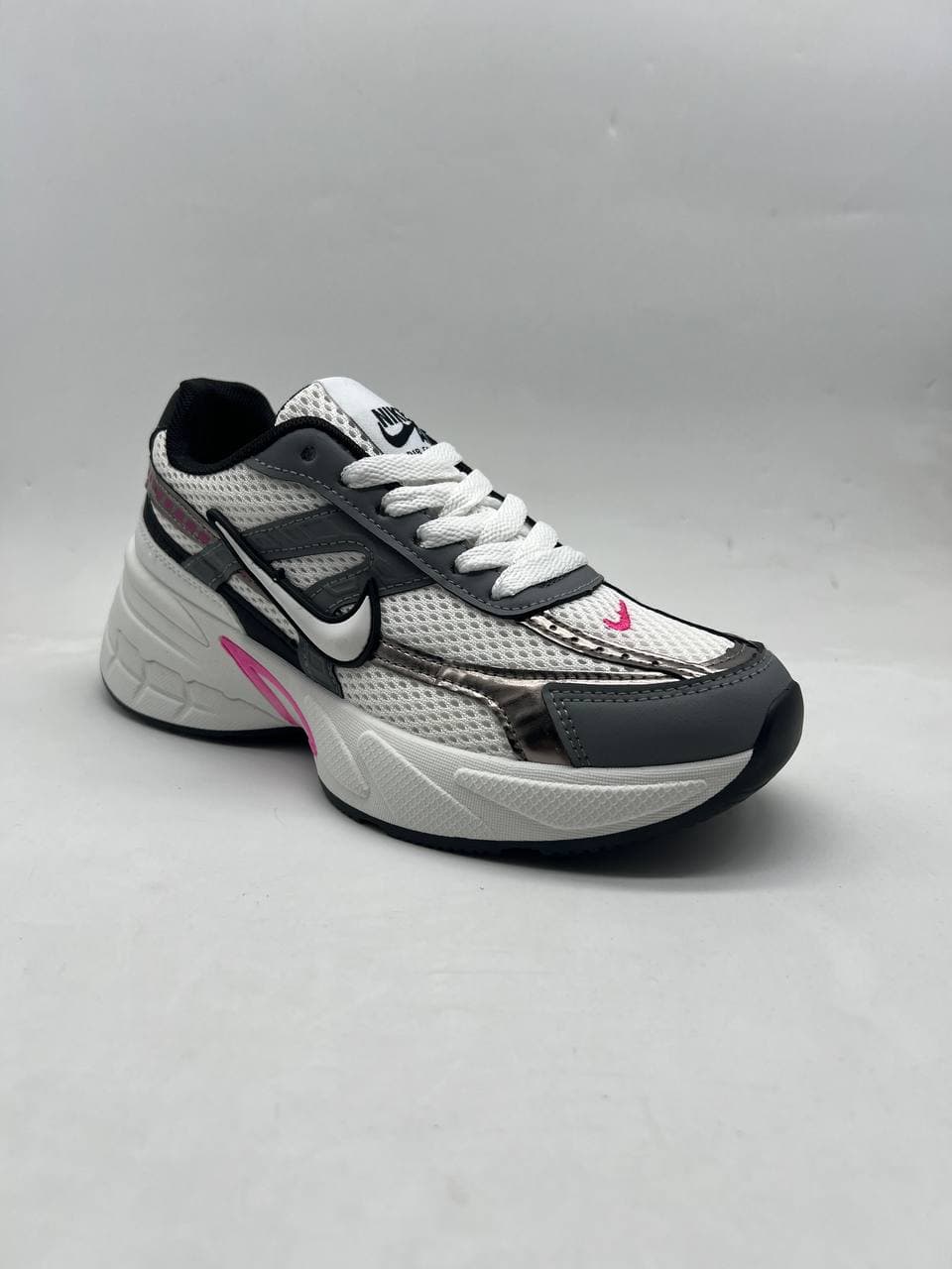 کفش نایک p6000 سفید قرمز white red Nike P-6000 shoes — تصویر ۲