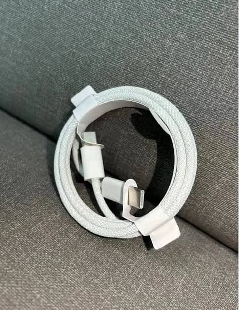 کابل اورجينال IPHONE 17 promax+گارانتی اصلی — تصویر ۳