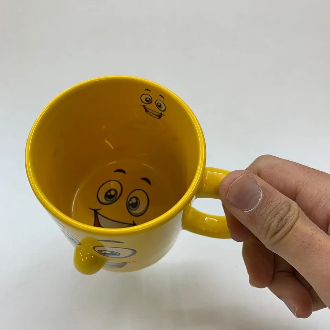 ماگ طرح ایموجی مدل LAUGH کد ۲۶۵ — تصویر ۳