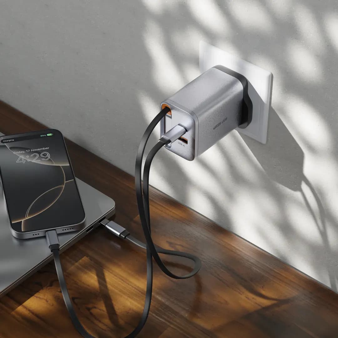 شارژر دیواری Green Lion GaN 40W با کابل جمعشونده — تصویر ۳