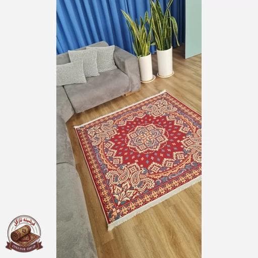 فرشینه مخمل مربعی استُپ دار ( اصلا سُر نمیخوره ) q117 — تصویر ۵
