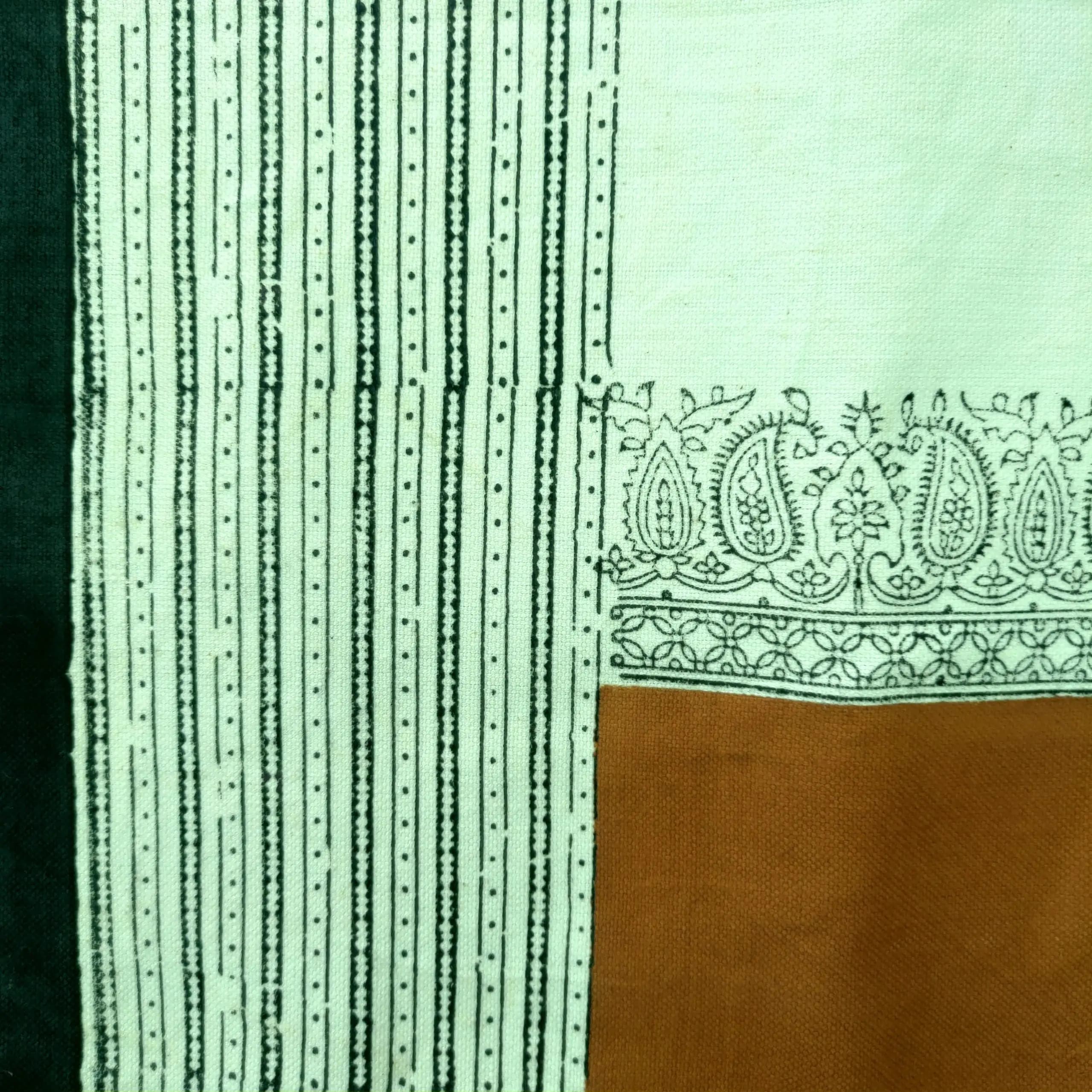 پارچه قلمکاری 1 در 1 طرح مدرن — تصویر ۶