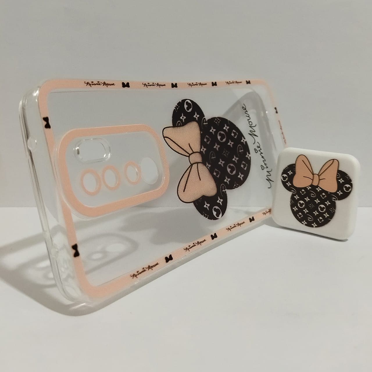 کاور کد 8804 مناسب برای گوشی موبایل شیائومی Redmi Note 8 Pro پاپ سوکت دار طرح میکی موس — تصویر ۲