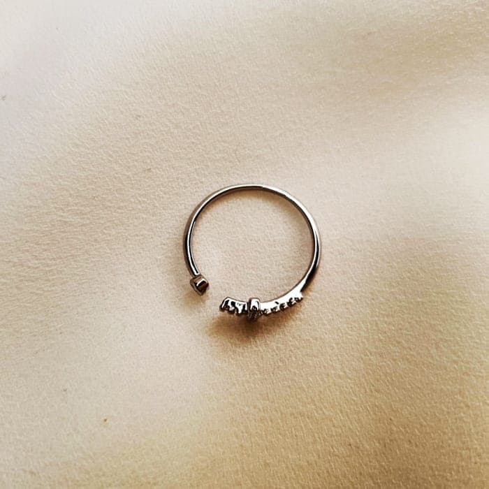 انگشتر زنانه صلیب طرح تک نگین مدل RING 5644 — تصویر ۴
