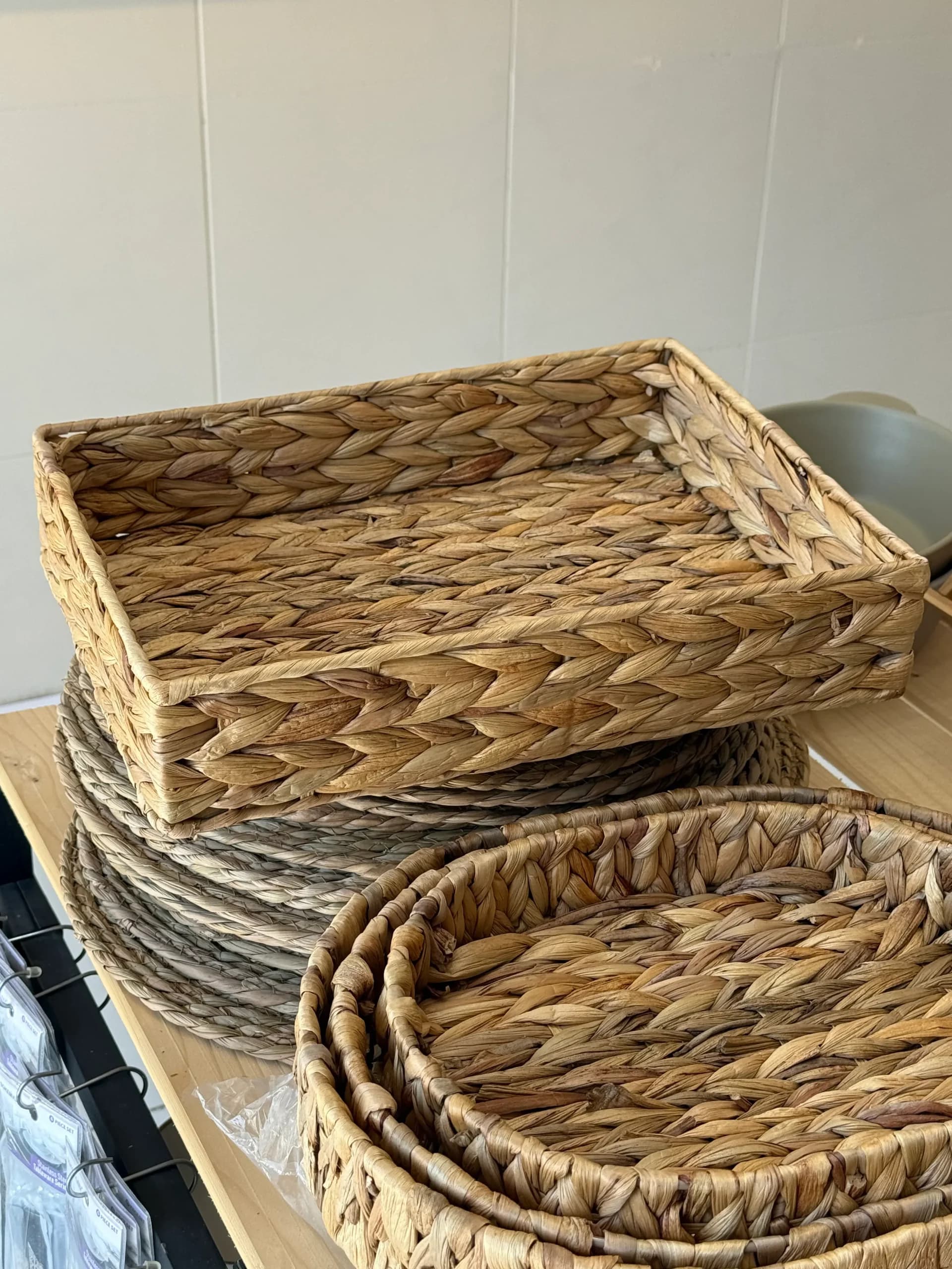 سبد حصیری الیاف طبیعی وارداتی مستطیلی — تصویر ۲