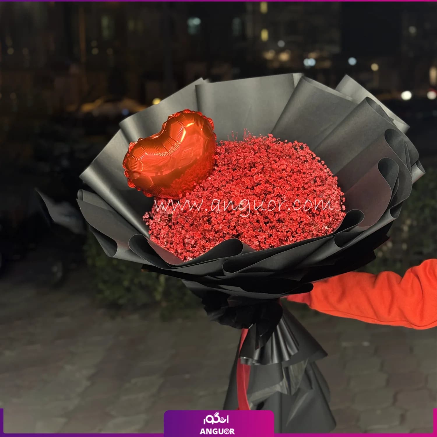 دسته گل ژیپسوفیلیا با قلب بادکنکی(تم ولنتاین)