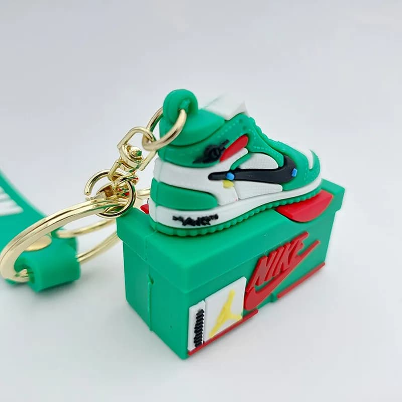 سرکلیدی سیلیکونی بزرگ کفش نایک Nike سبز 39060 — تصویر ۳