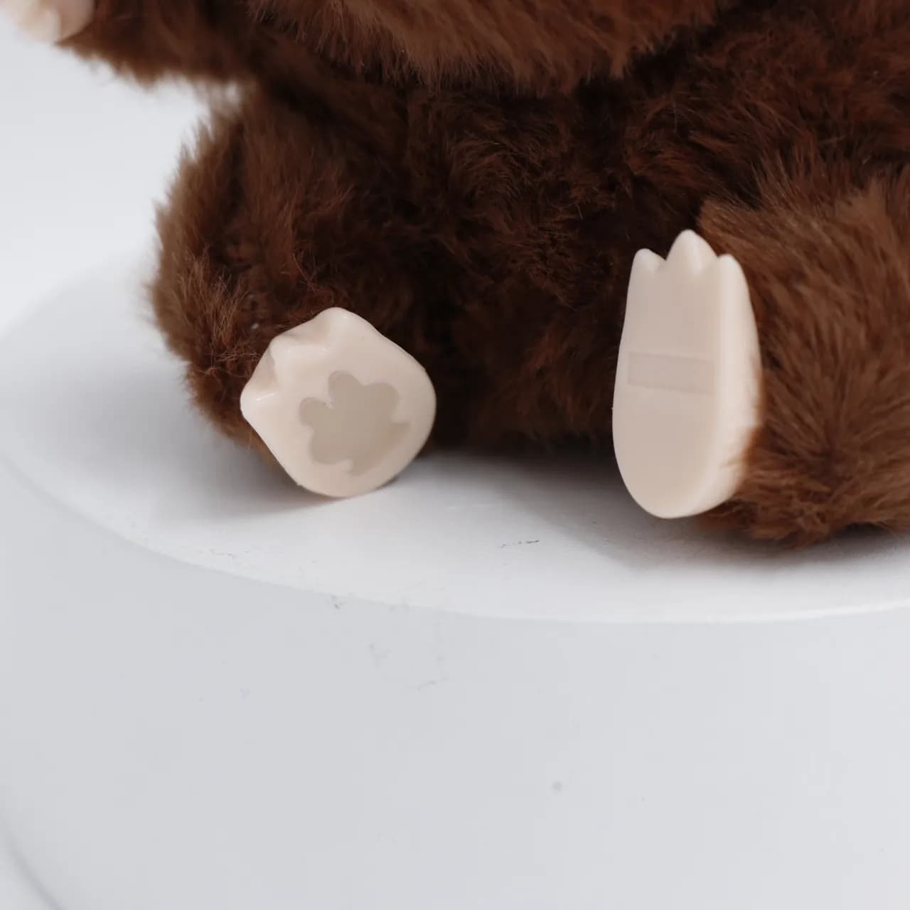 آویز عروسک لبوبو نشسته Labubu مدل سوپرایزی وارداتی 38735 — تصویر ۴