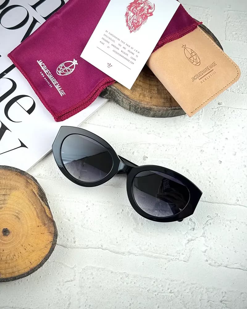 عینک آفتابی زنانه مارک جیکوبز مدل MARC JACOBS MJ694S — تصویر ۴