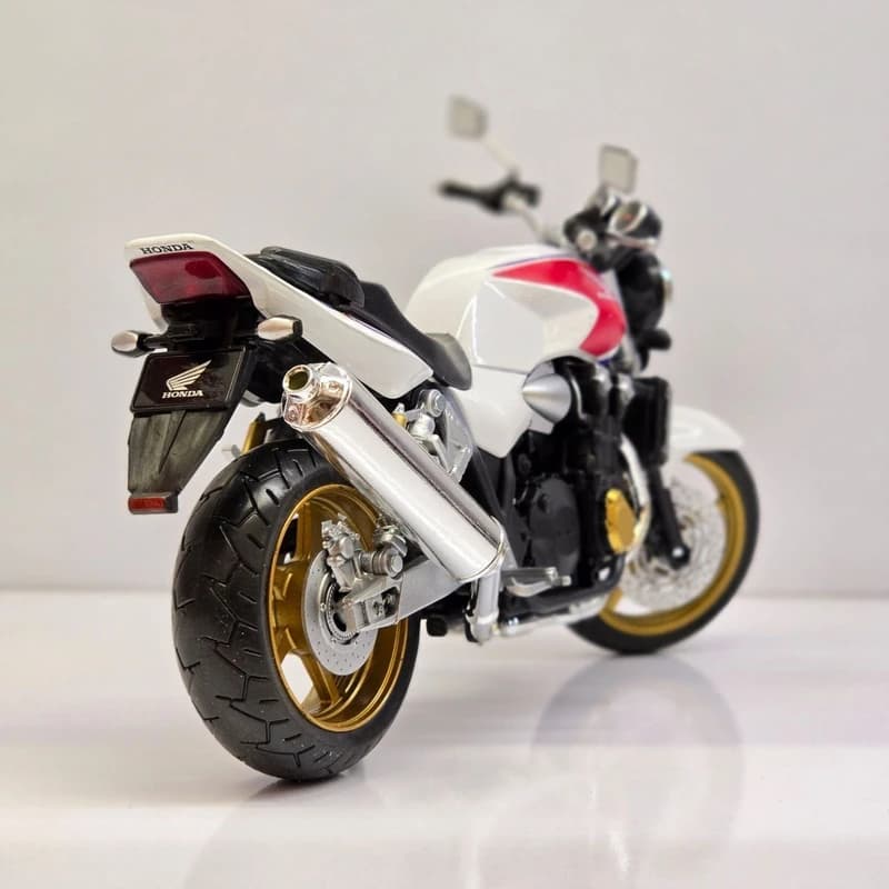 ماکت موتور اتومکس مدل 1300 Honda CB کد 6026 — تصویر ۳