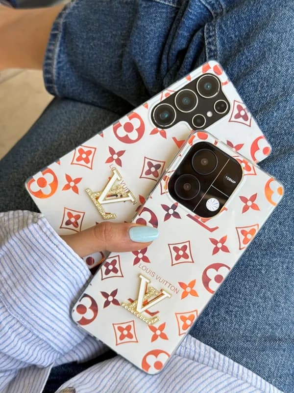 قاب Louis Vuitton طرح هولوگرامی گوشی سامسونگ S23 FE — تصویر ۶