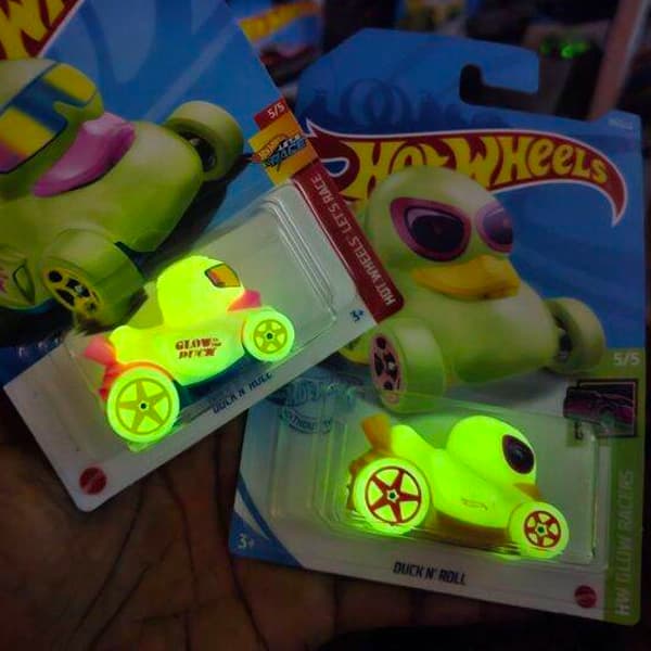 ماشین Hot Wheels مدل Duck N’ Roll — تصویر ۵