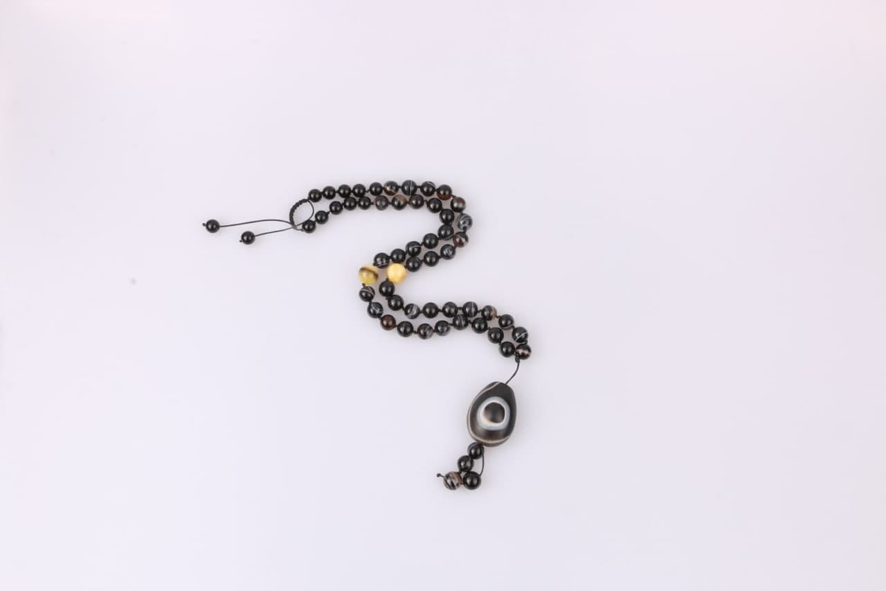 گردنبند عقیق سیاه به همراه مدال عقیق باباقوری (G.80)