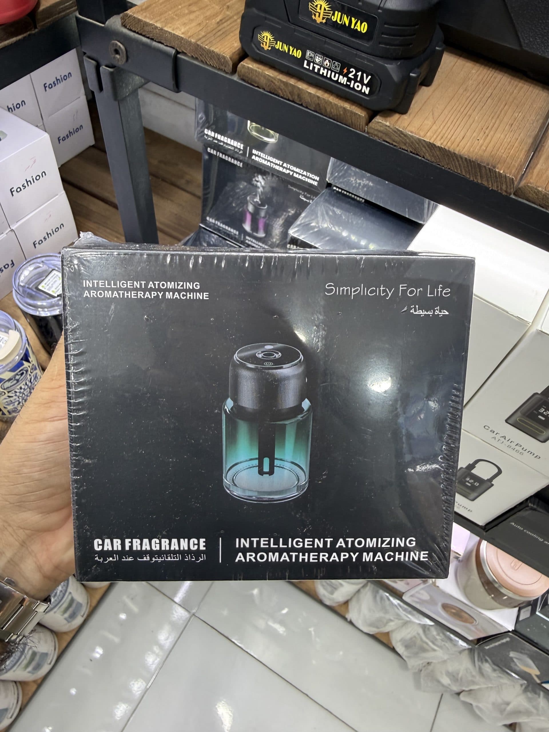 دیفیوزر هوشمند عطر خودرو Car Fragrance، ۱۴۰ میلیلیتر، اتمیزاسیون هوشمند، باتری ۳۰۰ میلیآمپر، شروع خودکار با حرکت خودرو، سه حالت اسپری |اورجینال(عمده و تک)